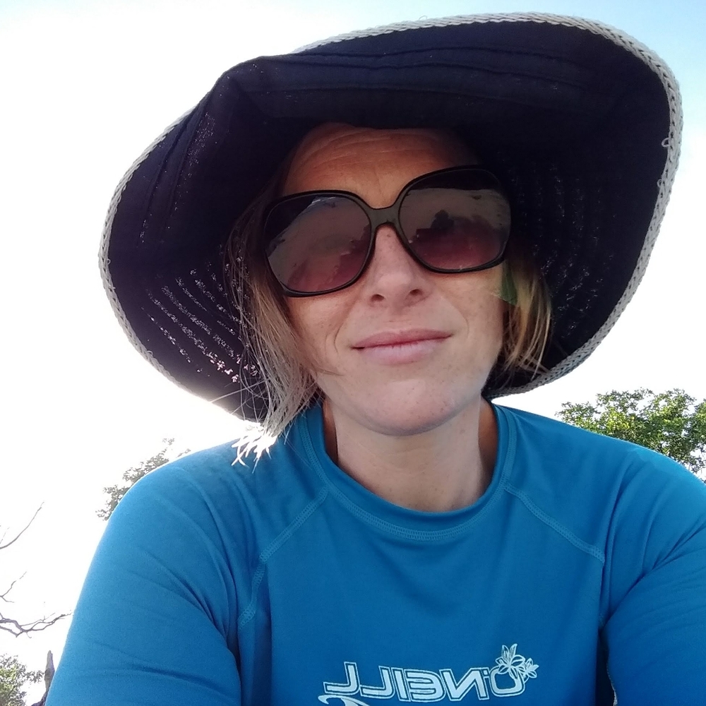 Meet your Posher, Julia